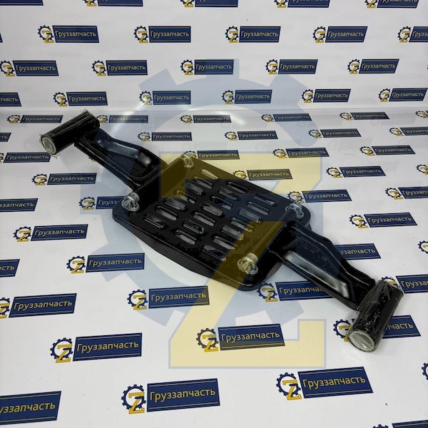 Подножка двери подвесная в сборе с втулками и кронштейнами FAW J6 2018+